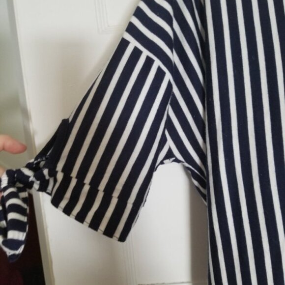 ASOS Navy Blue and White Striped Short Sleeved Dress Ladies Size 8 - Picture 3 of 7